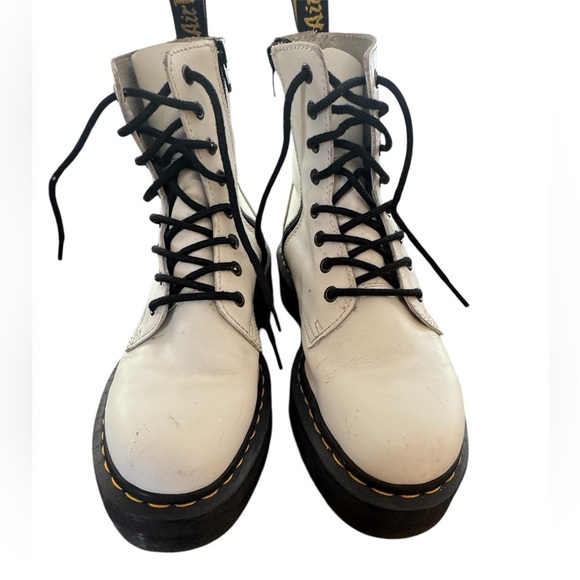 Dr. Martens Womens Jadon White Leather Platform Zipper Combat Boots Size 7 US - Picture 2 of 8